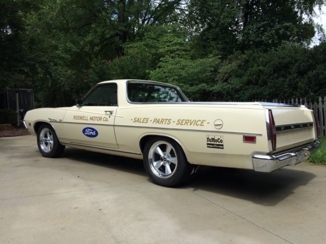 1970 Light Gold (Cream) Ford Ranchero Coupe Utility