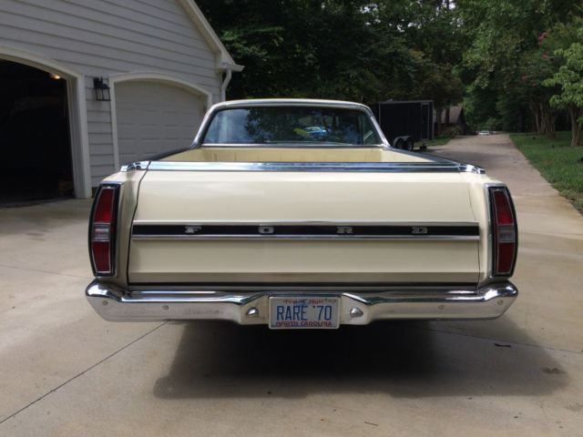 1970 Light Gold (Cream) Ford Ranchero Coupe Utility