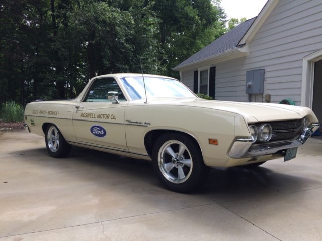 1970 Light Gold (Cream) Ford Ranchero Coupe Utility