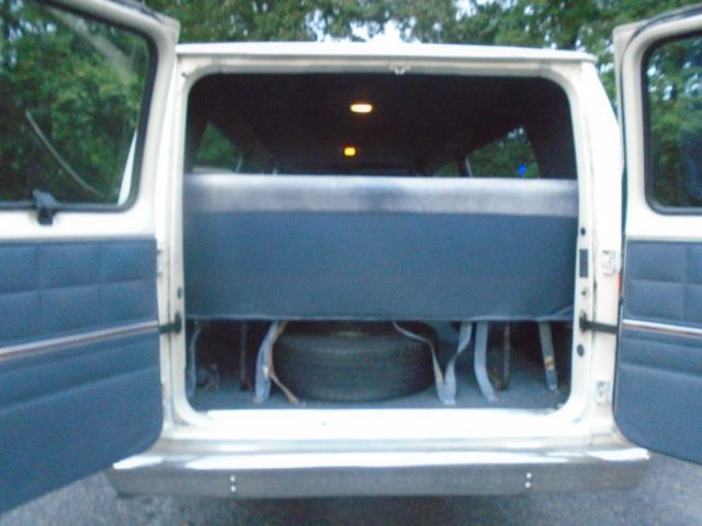 1990 WHITE Ford E-Series Van Extended Passenger Van