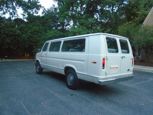 1990 WHITE Ford E-Series Van Extended Passenger Van