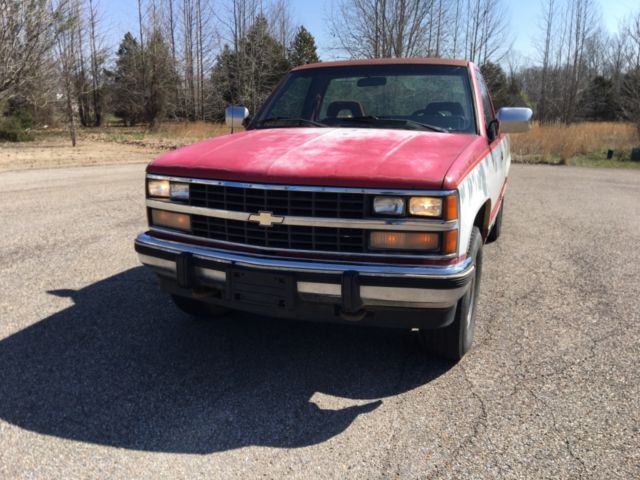 1989 Red Chevrolet Silverado 1500 Standard Cab Pickup