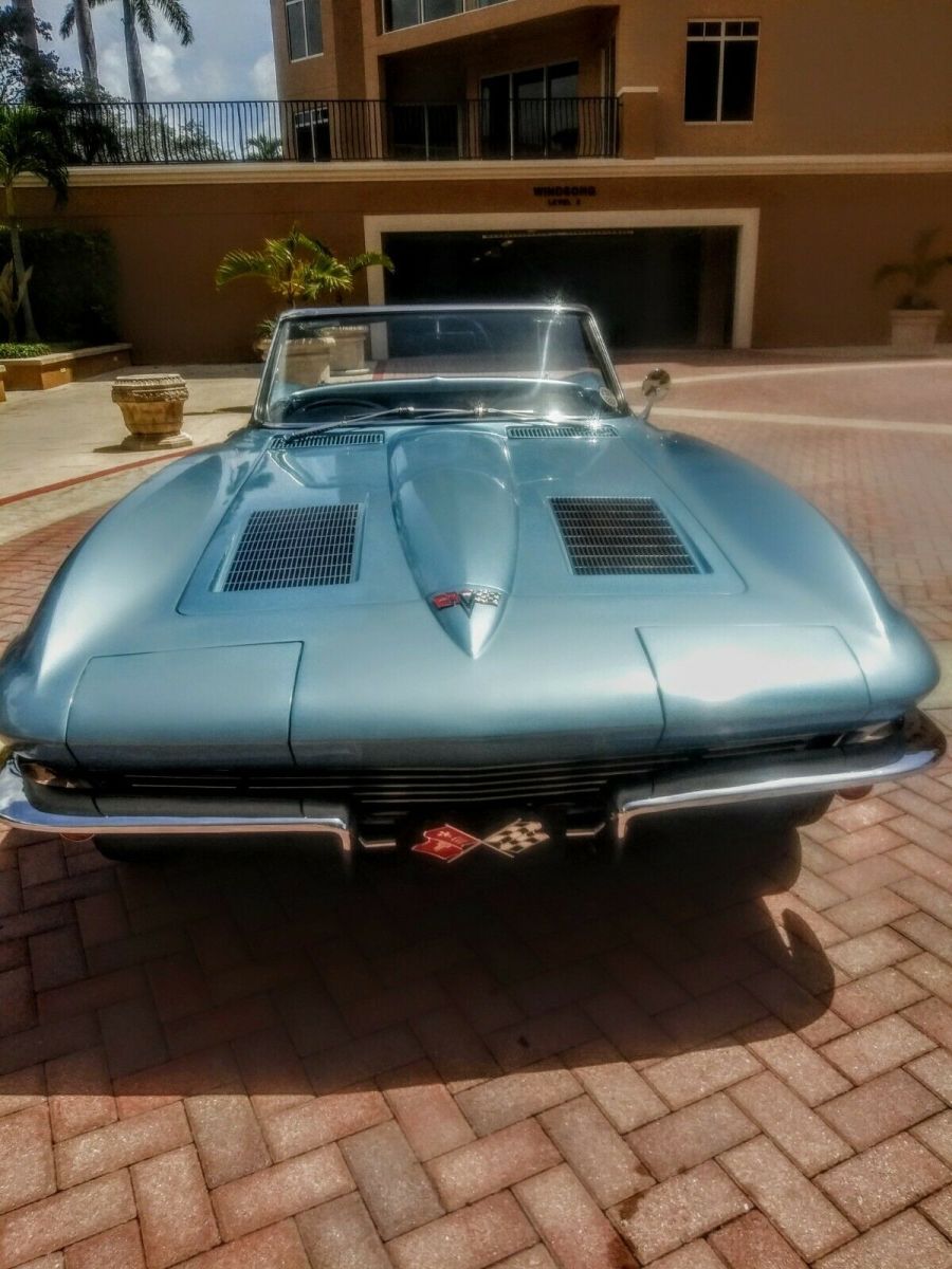 1963 Silver blue Chevrolet Corvette