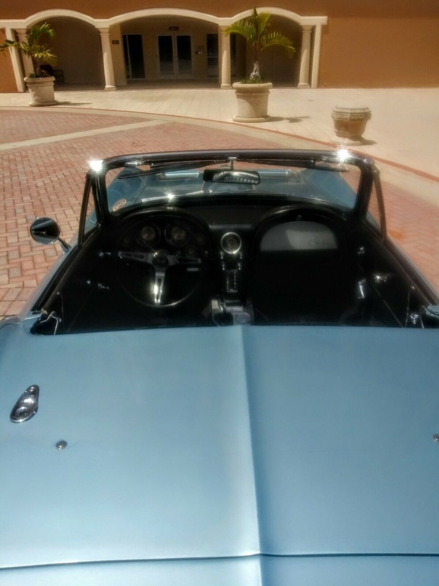 1963 Silver blue Chevrolet Corvette
