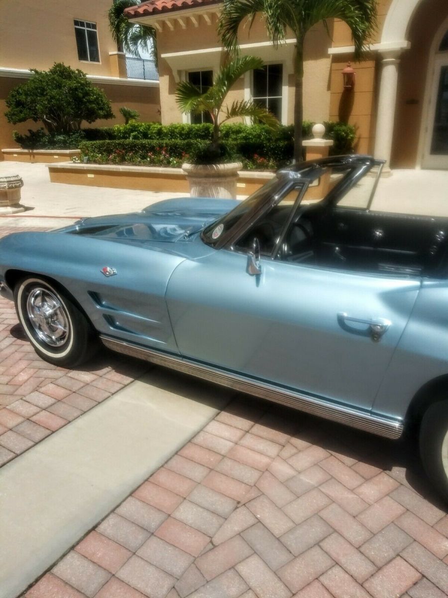 1963 Silver blue Chevrolet Corvette
