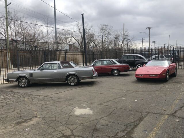 1985 Red Chevrolet Corvette Hatchback