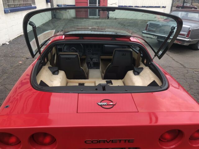 1985 Red Chevrolet Corvette Hatchback