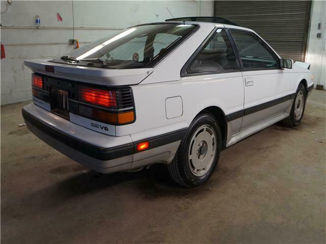 1987 White Nissan 200SX Hatchback / Coupe