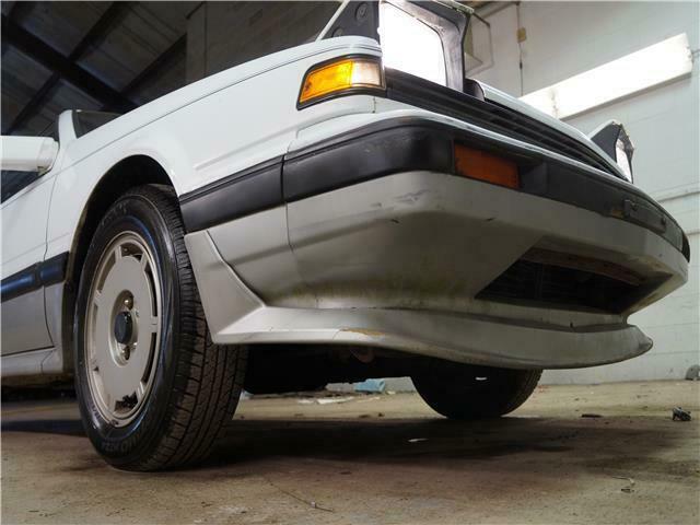 1987 White Nissan 200SX Hatchback / Coupe