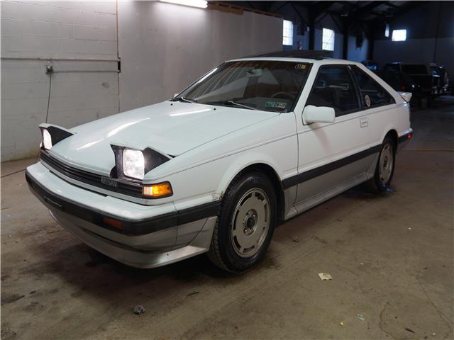 1987 White Nissan 200SX Hatchback / Coupe