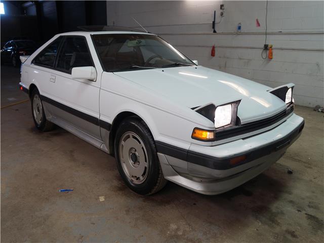 1987 White Nissan 200SX Hatchback / Coupe