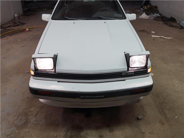 1987 White Nissan 200SX Hatchback / Coupe