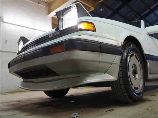 1987 White Nissan 200SX Hatchback / Coupe