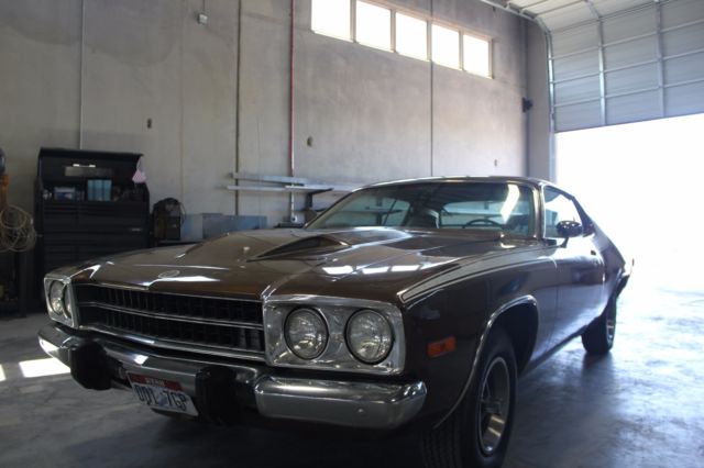1973 Brown Plymouth Road Runner Coupe