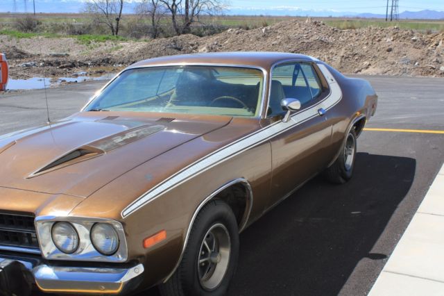 1973 Brown Plymouth Road Runner Coupe
