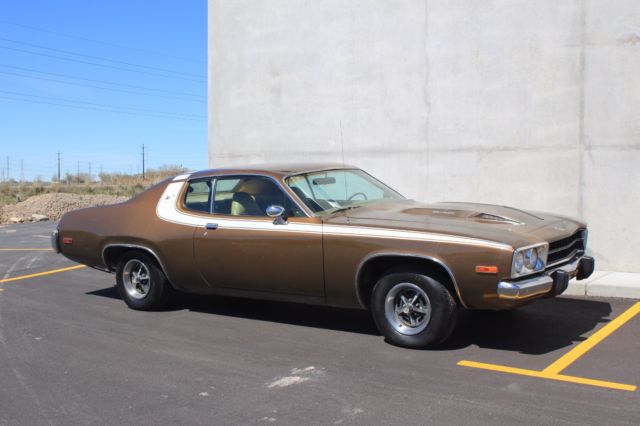 1973 Brown Plymouth Road Runner Coupe