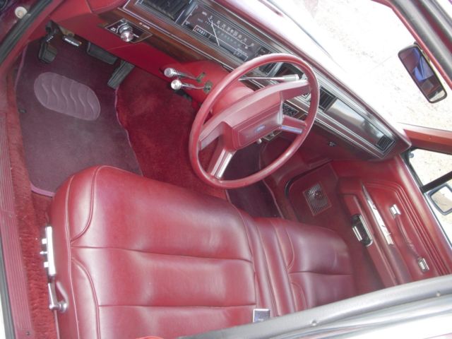 1986 Red Ford Crown Victoria Wagon