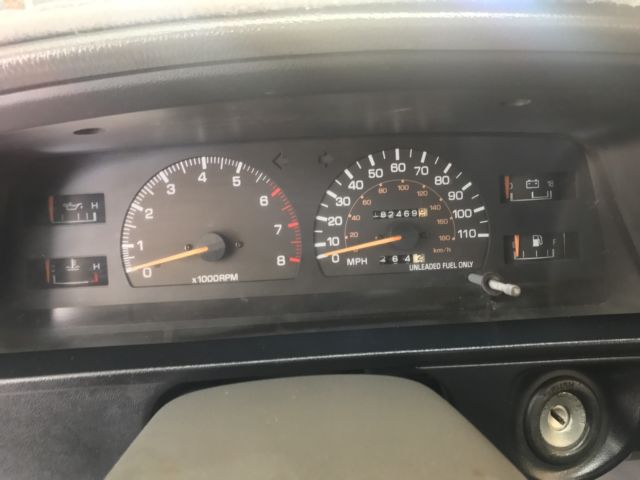 1989 WHITE Toyota TOYOTA PICKUP Extended Cab Pickup