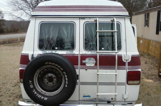 1987 White Chevrolet G20 Van Conversion