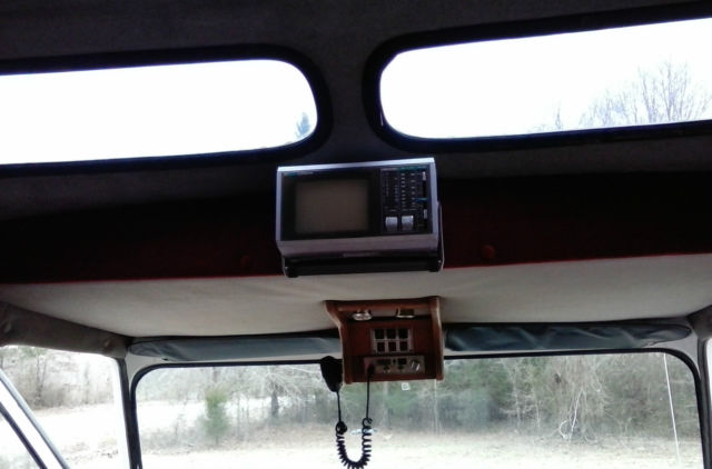 1987 White Chevrolet G20 Van Conversion