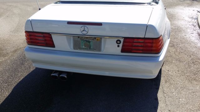 1991 White Mercedes-Benz 500-Series Convertible