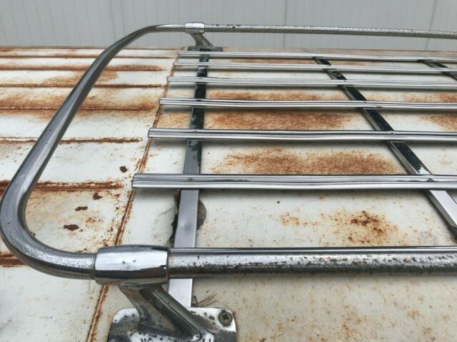 1960 White Chevrolet Impala Wagon