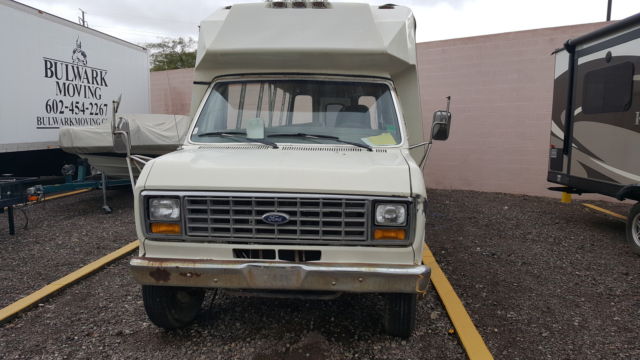 1989 Ford E-Series Van Cutaway Van