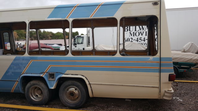 1989 Ford E-Series Van Cutaway Van