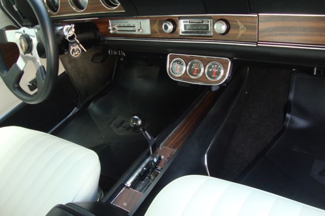 1972 Nordic Blue Oldsmobile Cutlass Coupe