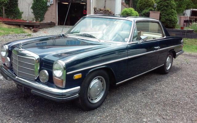 1971 Blue Mercedes-Benz 250c
