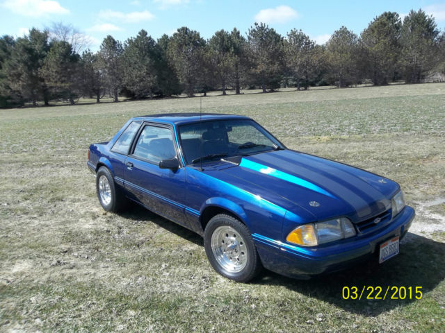 1987 Blue Ford Mustang 2 door