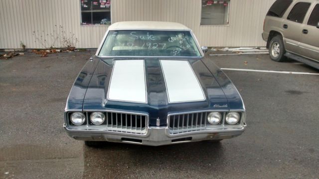 1969 Blue Oldsmobile Cutlass 2-door hard top