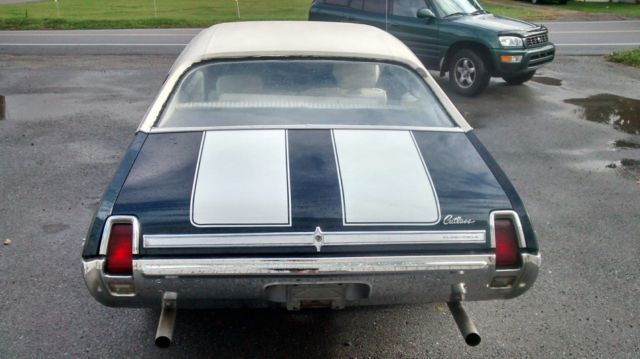 1969 Blue Oldsmobile Cutlass 2-door hard top