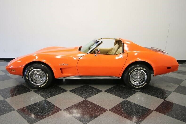 1976 Orange Chevrolet Corvette Coupe