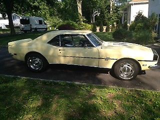 1968 butternut yellow Chevrolet Camaro Coupe