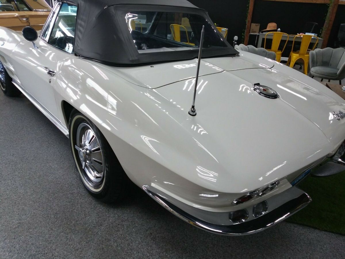 1964 White Chevrolet Corvette Convertible