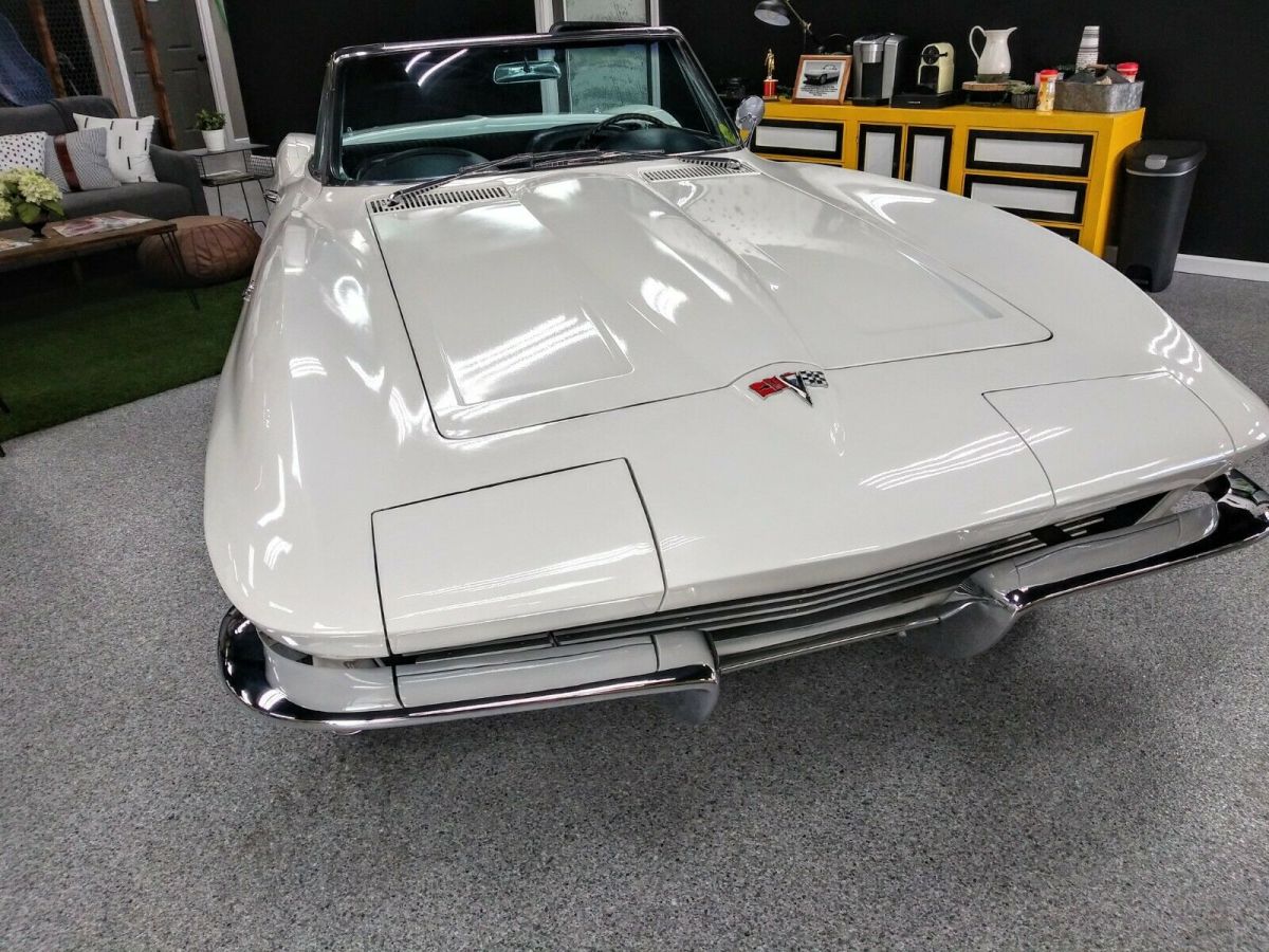 1964 White Chevrolet Corvette Convertible