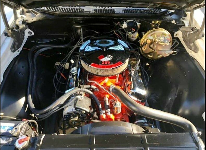 1969 White Chevrolet Chevelle Coupe