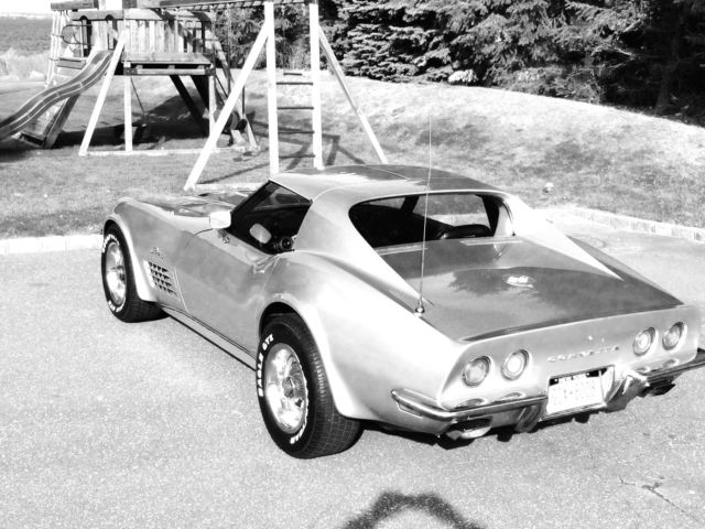 1970 Silver Chevrolet Corvette Coupe