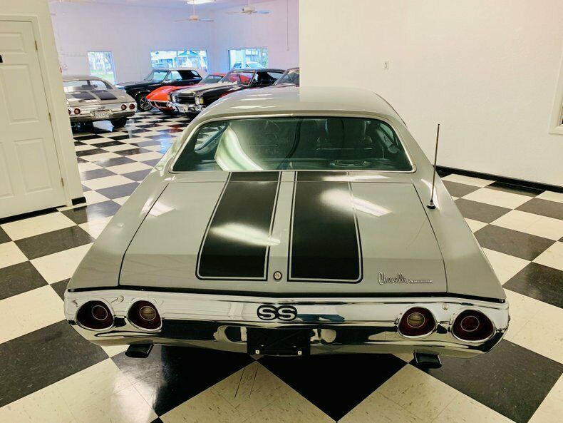 1972 Silver Chevrolet Chevelle Coupe