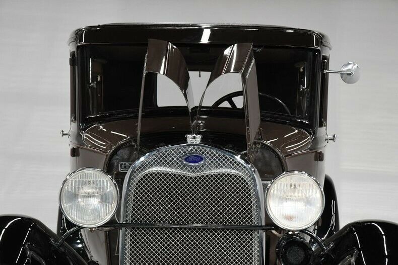 1929 Brown Ford Model A Coupe