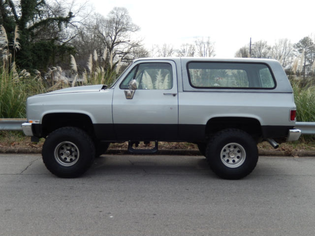 1985 Silver Chevrolet Blazer