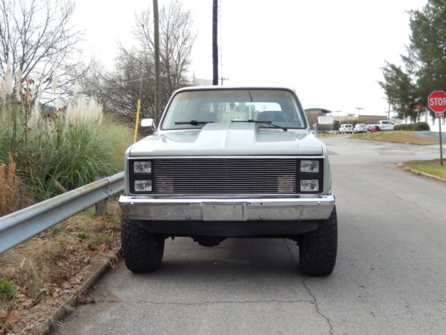 1985 Silver Chevrolet Blazer