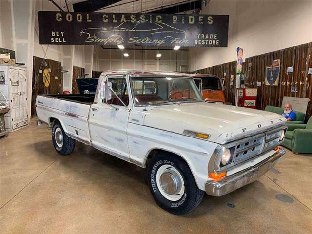 1970 White Ford F-250 Pickup Truck