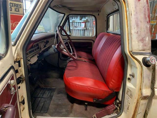 1970 White Ford F-250 Pickup Truck