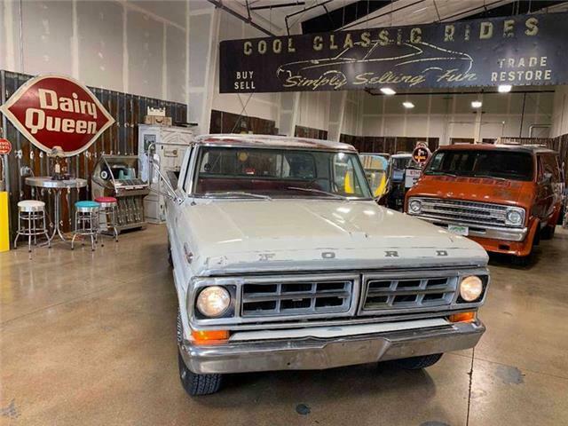 1970 White Ford F-250 Pickup Truck
