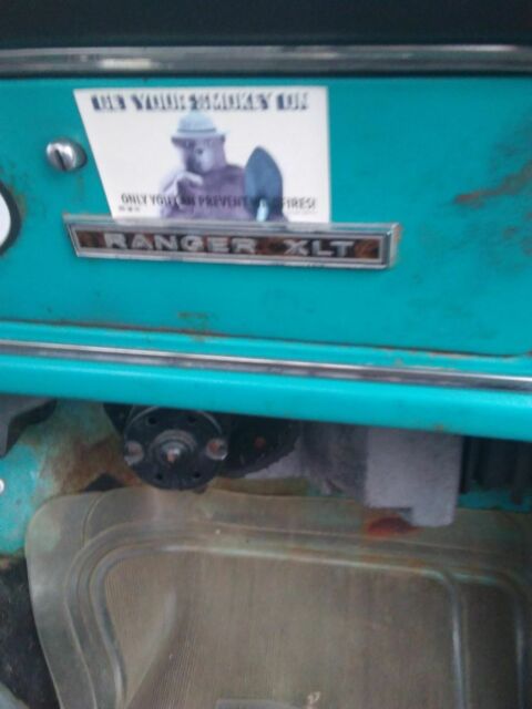 1972 Blue Ford F-250 Standard Cab Pickup