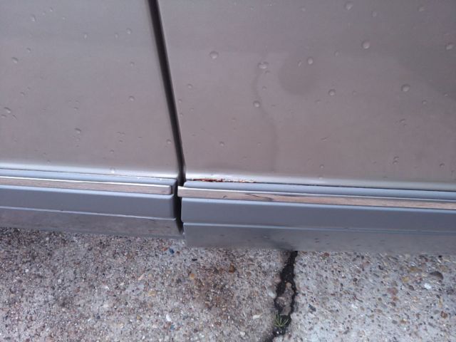 1988 Gold Mercedes-Benz S-Class Sedan