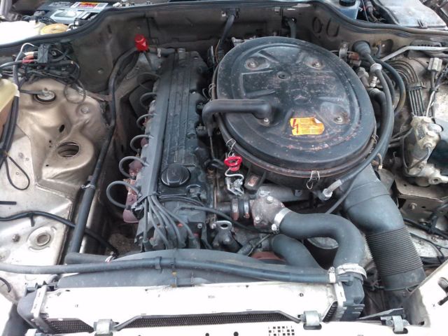 1988 Gold Mercedes-Benz S-Class Sedan