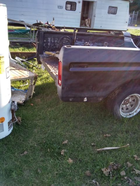 1971 Green Ford F-100 Cab & Chassis